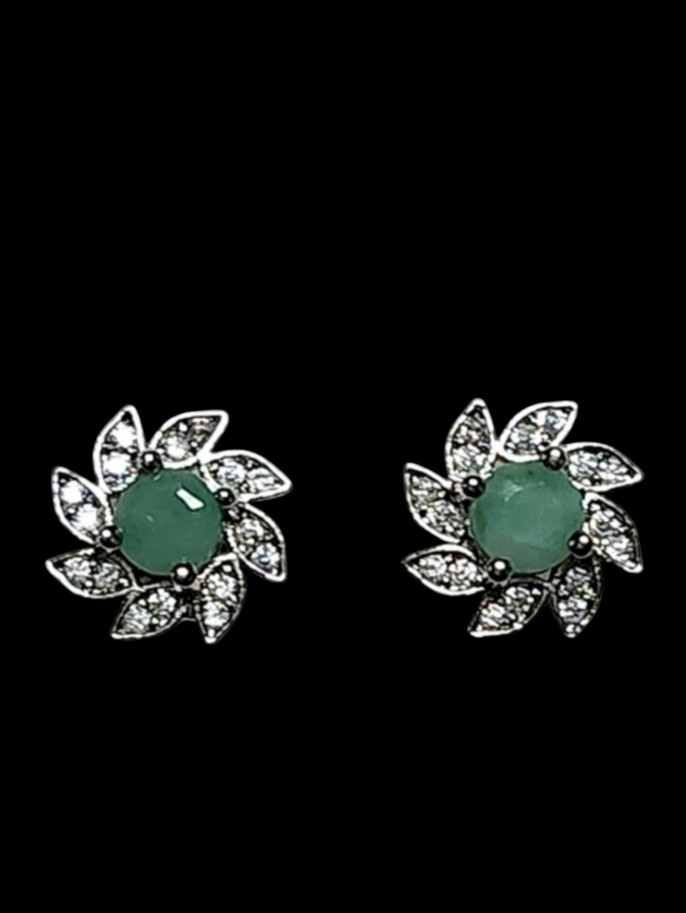 Emerald SILVER stud Earrings